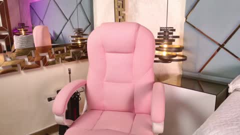 Cloe  online show from 10/03/25, 11:51