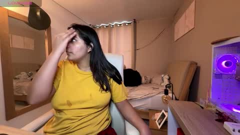 cloe small online show from 02/08/26, 10:02