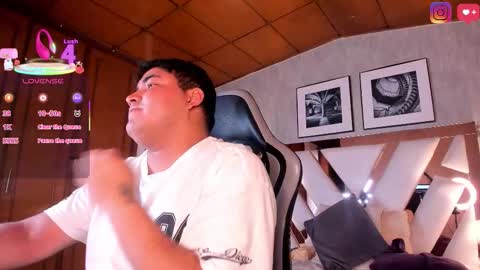 Cloe x Billy online show from 01/13/26, 07:41