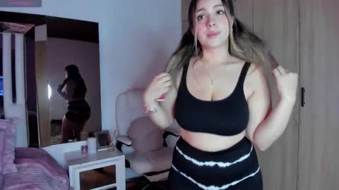 cloeecoopererer online show from 11/11/25, 11:54