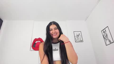 cloe online show from 03/02/25, 10:16