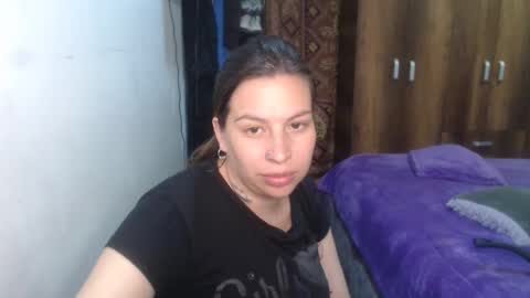 Snapshot of cloepregnant25 chatting on 03/21/26, 01:21 cloepregnant25 online show from 03/21/26, 01:21