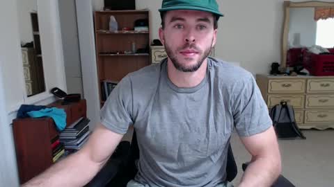 Cloud online show from 09/15/25, 05:24