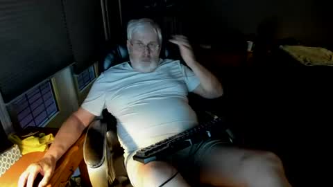 Snapshot of cloudalert62 chatting on 07/19/26, 04:05 cloudalert62 online show from 07/19/26, 04:05