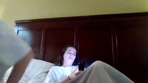 tallhungandcloudy online show from 04/19/26, 04:01