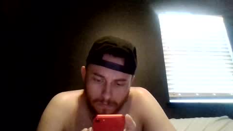 Snapshot of cloudyydayzz chatting on 06/15/26, 06:43 tallhungandcloudy online show from 06/15/26, 06:43