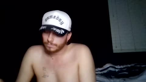 Snapshot of cloudyydayzz chatting on 06/18/26, 09:14 tallhungandcloudy online show from 06/18/26, 09:14