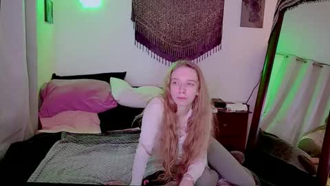 Clover online show from 04/01/26, 10:27