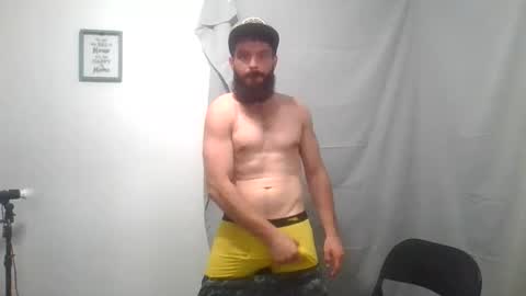 Snapshot of clubb86 chatting on 03/04/26, 03:40 Maxxdieselx69 online show from 03/04/26, 03:40