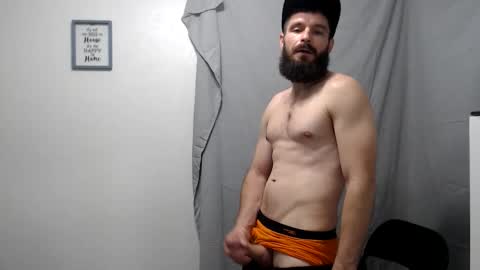 Snapshot of clubb86 chatting on 03/08/26, 02:21 Maxxdieselx69 online show from 03/08/26, 02:21