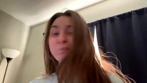 Snapshot of clumsycummer chatting on 06/02/26, 01:18 B Bri ClumsySCHEDULE online show from 06/02/26, 01:18