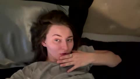 Snapshot of clumsycummer chatting on 06/02/26, 03:25 B Bri ClumsySCHEDULE online show from 06/02/26, 03:25