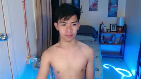 clyde_twinkx online show from 04/11/26, 11:25