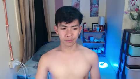 clyde_twinkx online show from 04/15/26, 10:33