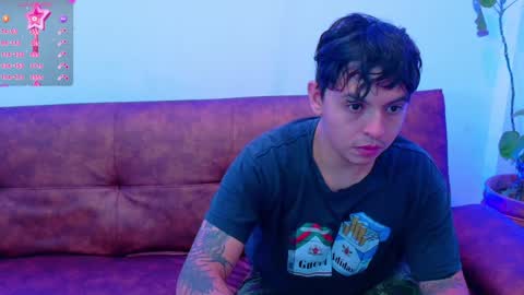 Snapshot of clydexxxbunny chatting on 12/12/24, 04:15 Clyde and Bunny online show from 12/12/24, 04:15