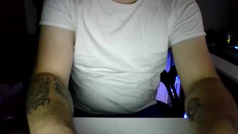 Snapshot of cmatthew32 chatting on 05/20/26, 03:34 cmatthew32 online show from 05/20/26, 03:34