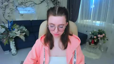 Molly online show from 06/28/26, 05:24