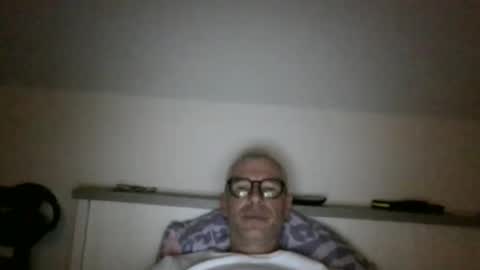 Snapshot of cobra009 chatting on 10/12/25, 09:36 cobra online show from 10/12/25, 09:36