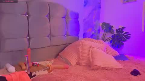 Valerie  nenitasexy online show from 06/12/26, 06:01