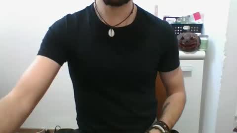 . online show from 02/11/25, 06:44