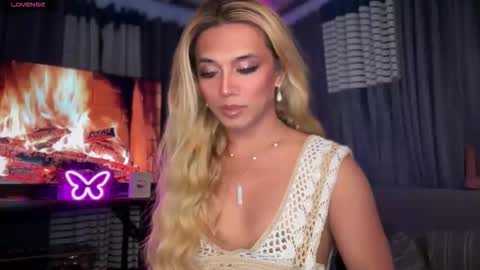 Snapshot of cockprincess_dianna chatting on 09/14/25, 07:40 PrincessDianna IslandGirl CUMSHOW in PVT and PASSWORDSHOW online show from 09/14/25, 07:40