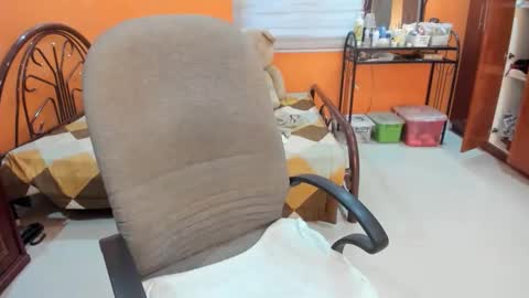 titanis online show from 10/25/25, 08:55