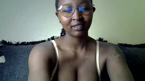 Snapshot of cocobaby_ chatting on 06/27/26, 07:46 Coco online show from 06/27/26, 07:46