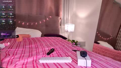 Mia online show from 03/02/25, 06:27