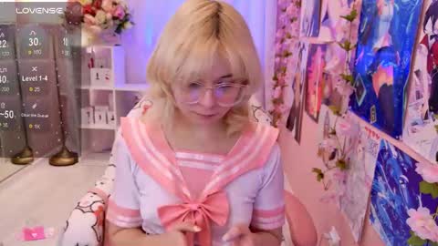 Mia online show from 09/23/25, 03:04