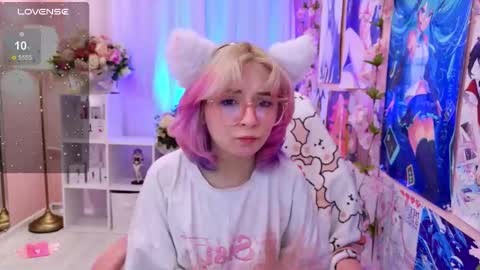 Mia online show from 10/03/25, 02:25