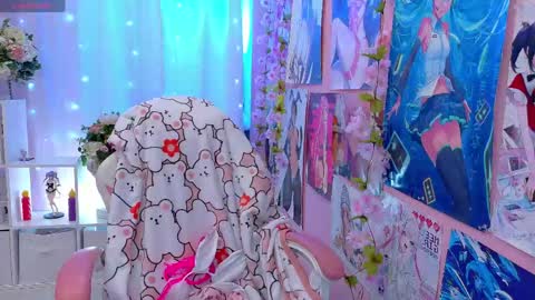 Mia online show from 05/02/26, 02:44