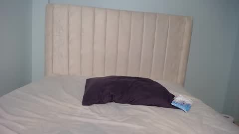 Snapshot of cocos_camera chatting on 11/19/25, 01:55 Coco online show from 11/19/25, 01:55