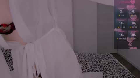 Snapshot of coddleweeper chatting on 02/11/25, 09:09 Hello guys my name is Coddle online show from 02/11/25, 09:09