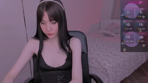 Snapshot of coddleweeper chatting on 03/11/25, 01:56 Hello guys my name is Coddle online show from 03/11/25, 01:56