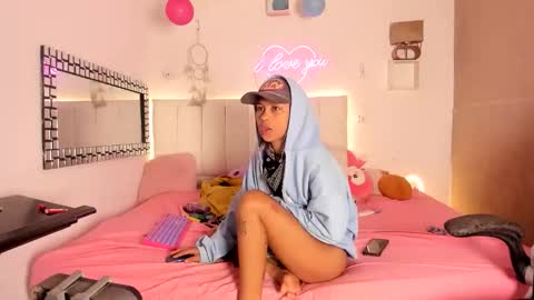 coffe_eyes online show from 03/10/26, 09:36