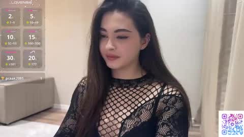 Snapshot of coffee_wihtout_milk chatting on 04/28/26, 01:15 Yumi online show from 04/28/26, 01:15