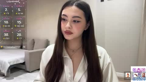 Snapshot of coffee_wihtout_milk chatting on 06/23/26, 11:25 Yumi online show from 06/23/26, 11:25