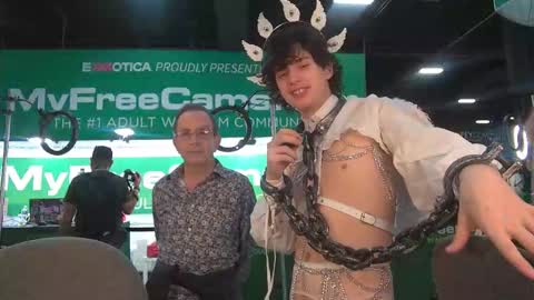 Cokia online show from 10/25/25, 06:13