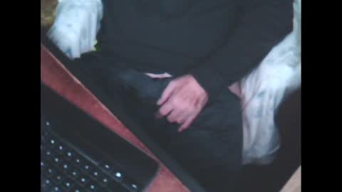 Snapshot of coktosuk chatting on 09/22/25, 04:31 CokToSuk online show from 09/22/25, 04:31