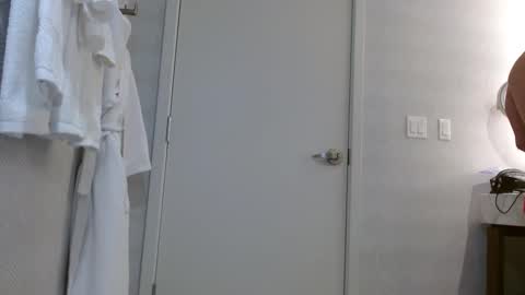 Snapshot of colbymoney chatting on 12/13/24, 06:21 Colby big dick money online show from 12/13/24, 06:21