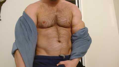 Snapshot of colbymoney chatting on 12/28/24, 03:04 Colby big dick money online show from 12/28/24, 03:04