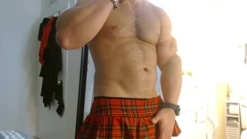 Snapshot of colbymoney chatting on 09/26/25, 02:37 Colby big dick money online show from 09/26/25, 02:37