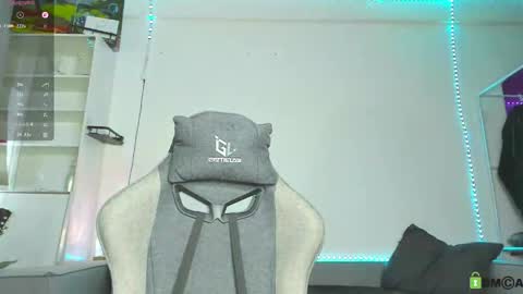 COLE - ig  online show from 04/28/26, 04:39
