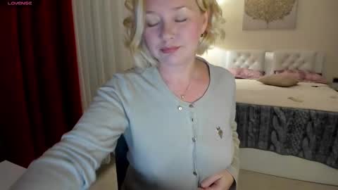 Olga. online show from 12/03/25, 06:28