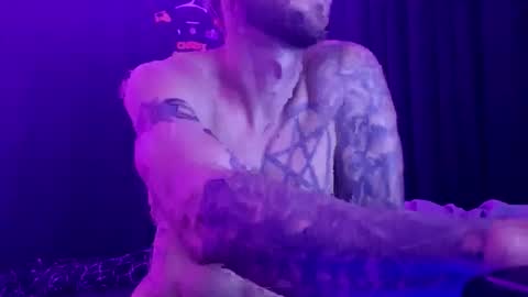 colevan2390 online show from 11/14/25, 01:26