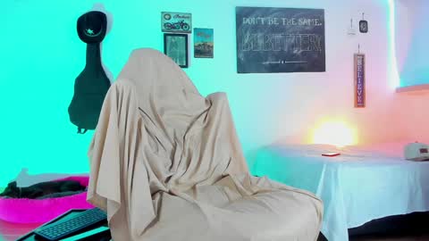 Snapshot of colin_stone chatting on 01/11/25, 06:44 colin_stone online show from 01/11/25, 06:44