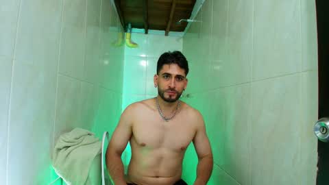 Snapshot of colin_stone chatting on 10/03/25, 11:13 colin_stone online show from 10/03/25, 11:13