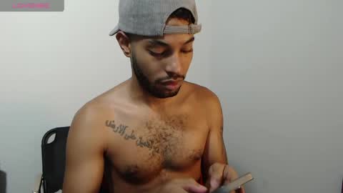 Snapshot of colinlatinbrown chatting on 05/03/26, 01:39 IG online show from 05/03/26, 01:39