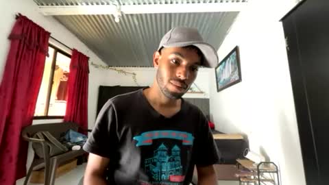 Snapshot of colinlatinbrown chatting on 06/27/26, 07:08 IG online show from 06/27/26, 07:08