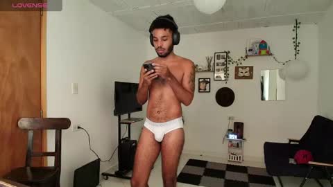 Snapshot of colinlatinbrown chatting on 07/09/26, 02:54 IG online show from 07/09/26, 02:54